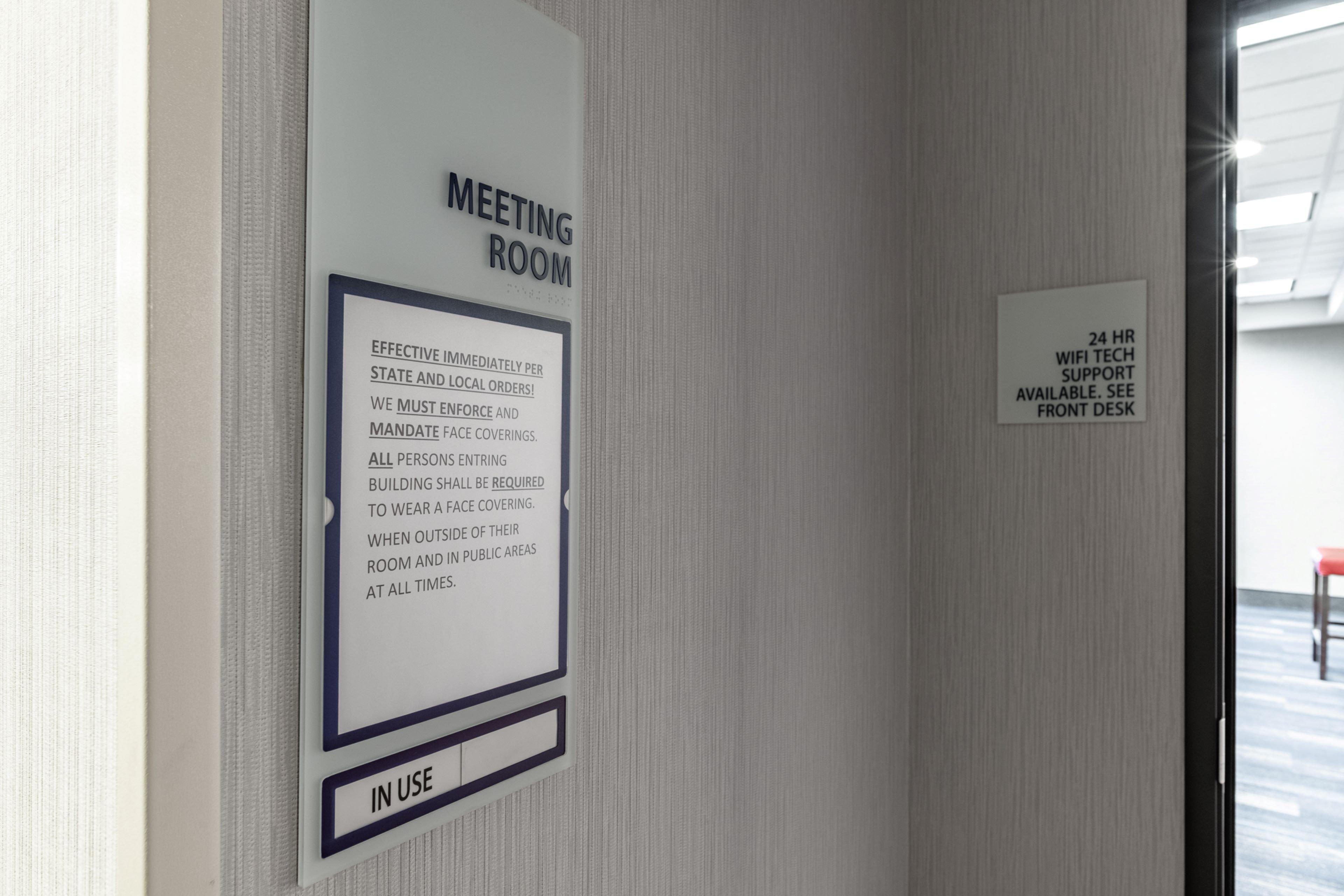 Holiday Inn Express & Suites New Martinsville By Ihg Exterior foto